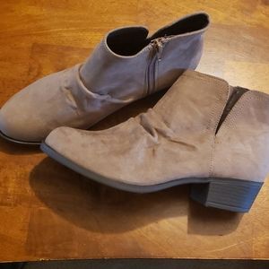 NWT Lane Bryant Faux Suede Booties 10W
